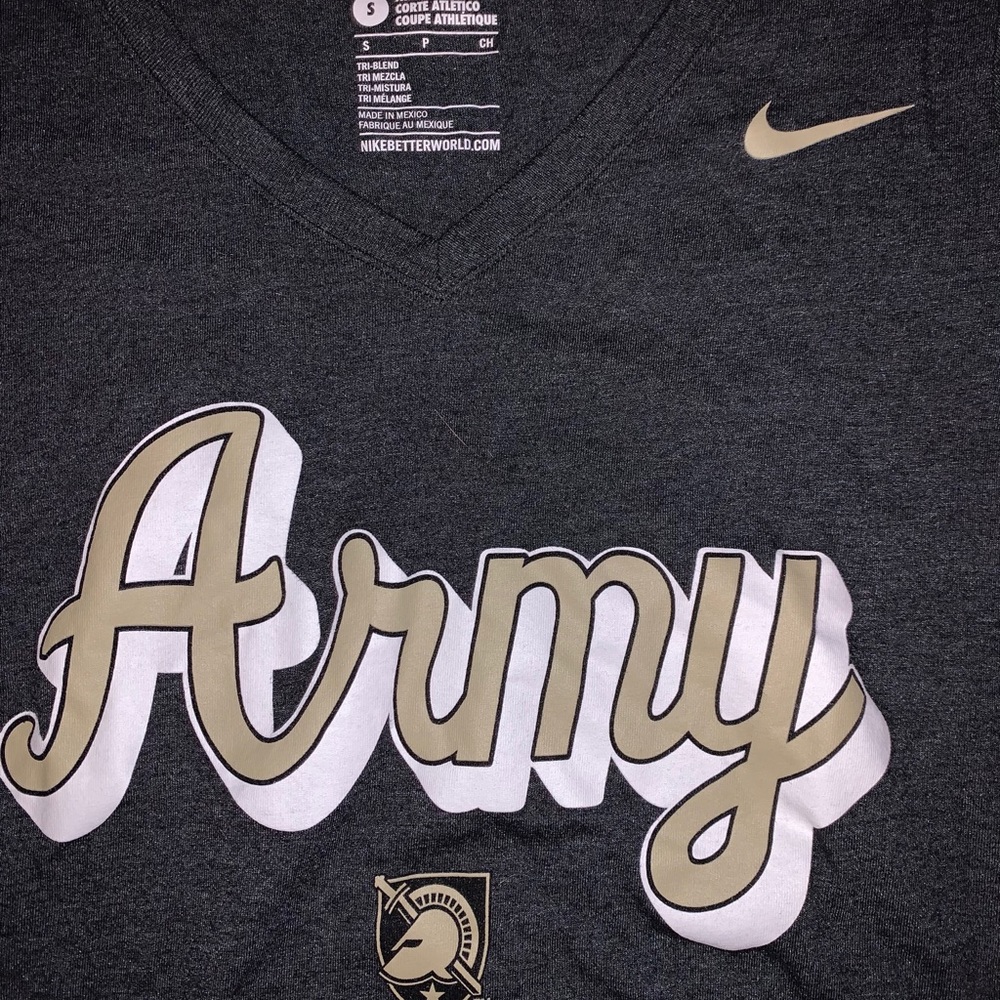 Army t shirt 🌿